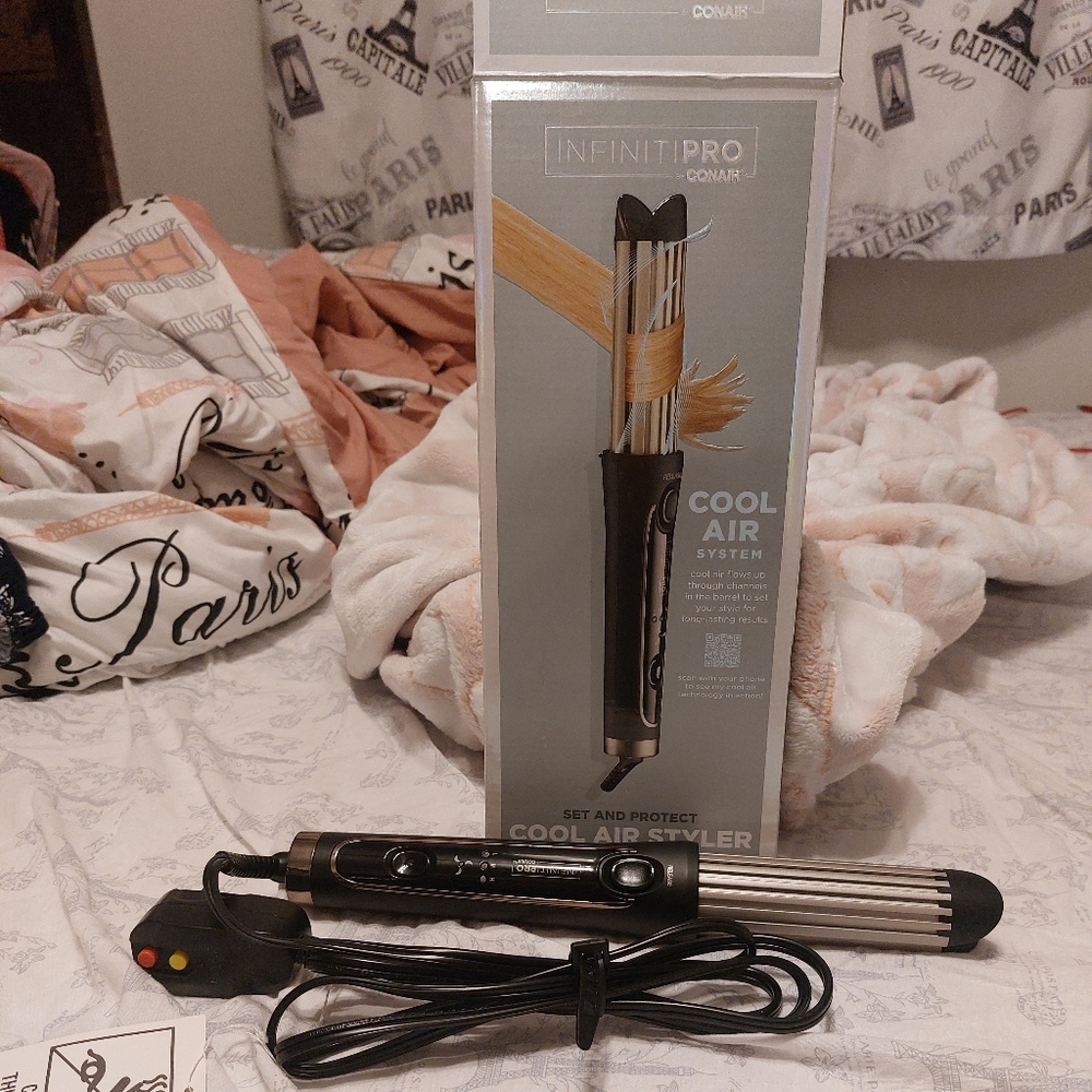 Infiniti Pro Conair Cool Air Styler